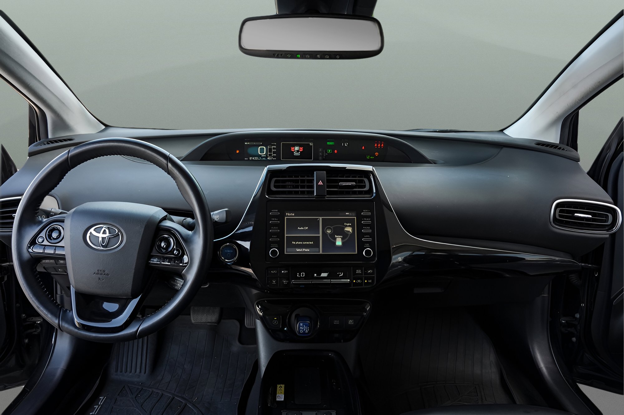 Used 2020 Toyota Prius XLE image 18