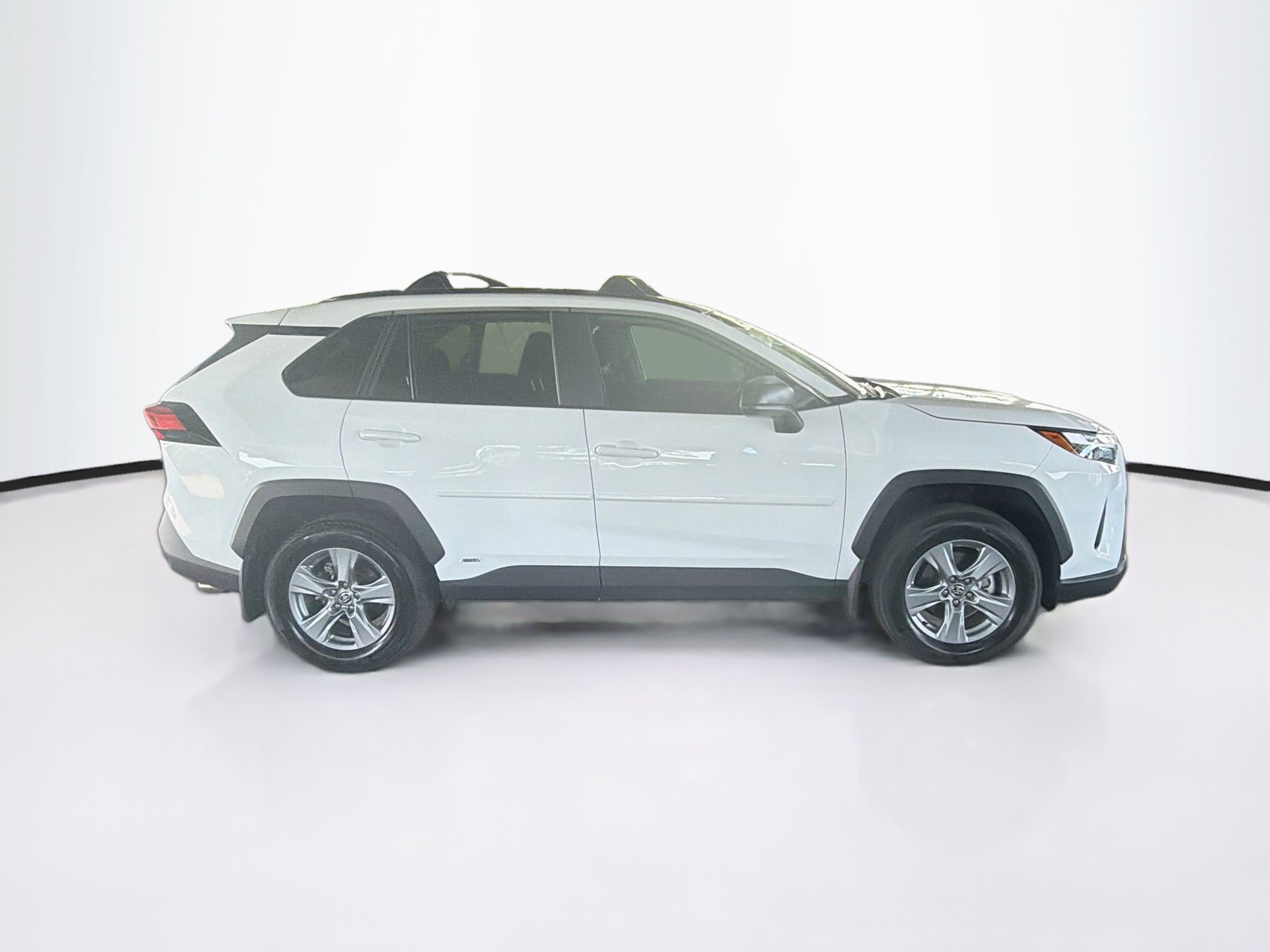 Used 2025 Toyota RAV4 LE AWD/4WD image 10