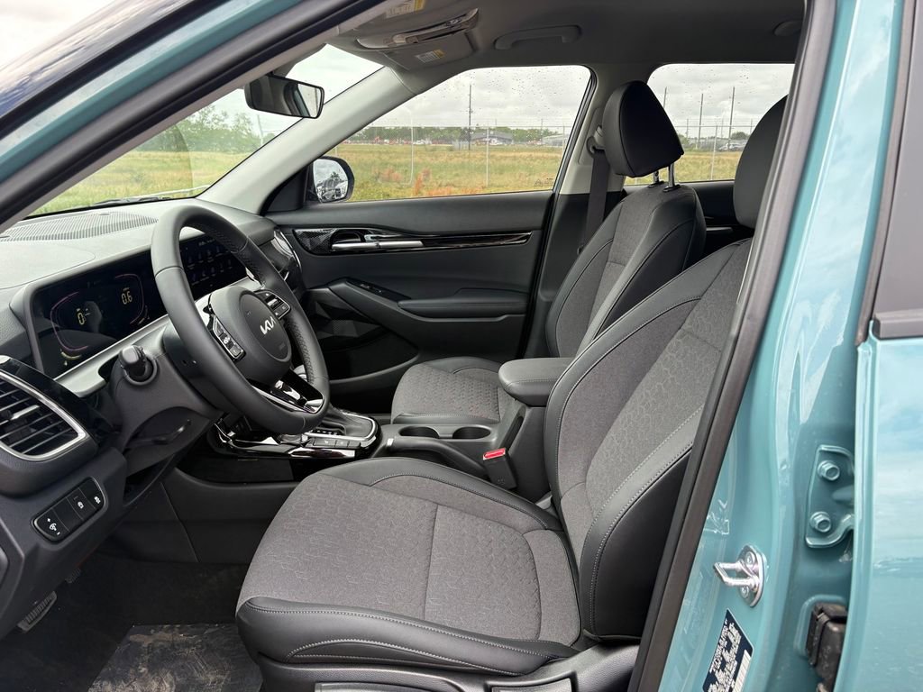 New 2026 Kia Seltos S AWD/4WD image 11