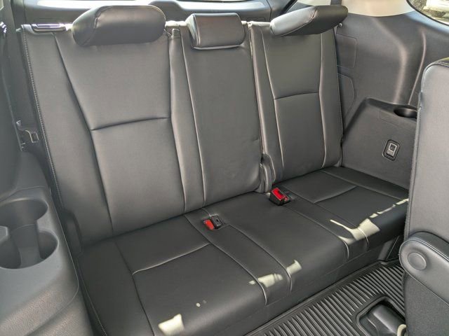 Used 2025 Toyota Highlander Platinum image 15