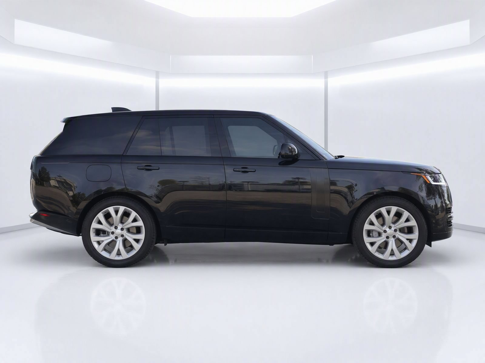 Used 2020 Land Rover Range Rover AWD/4WD image 8
