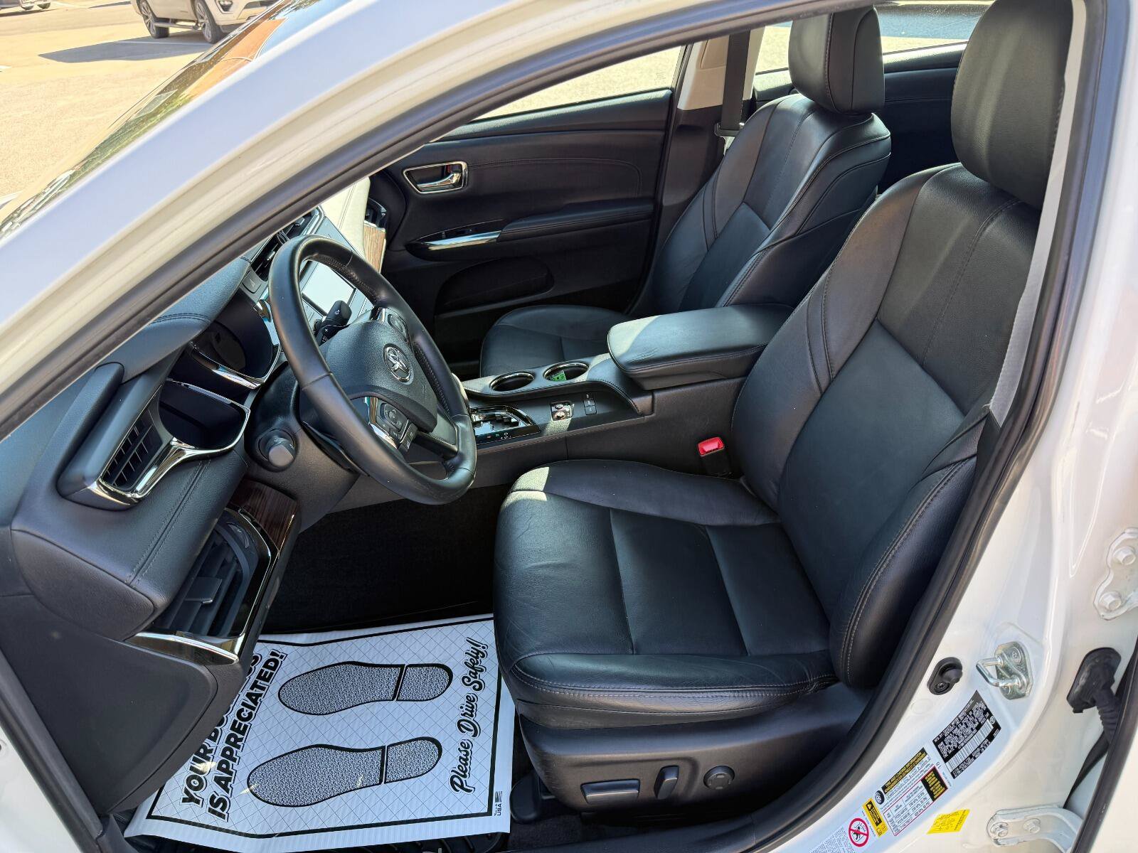 Used 2013 Toyota Avalon XLE Touring FWD image 10