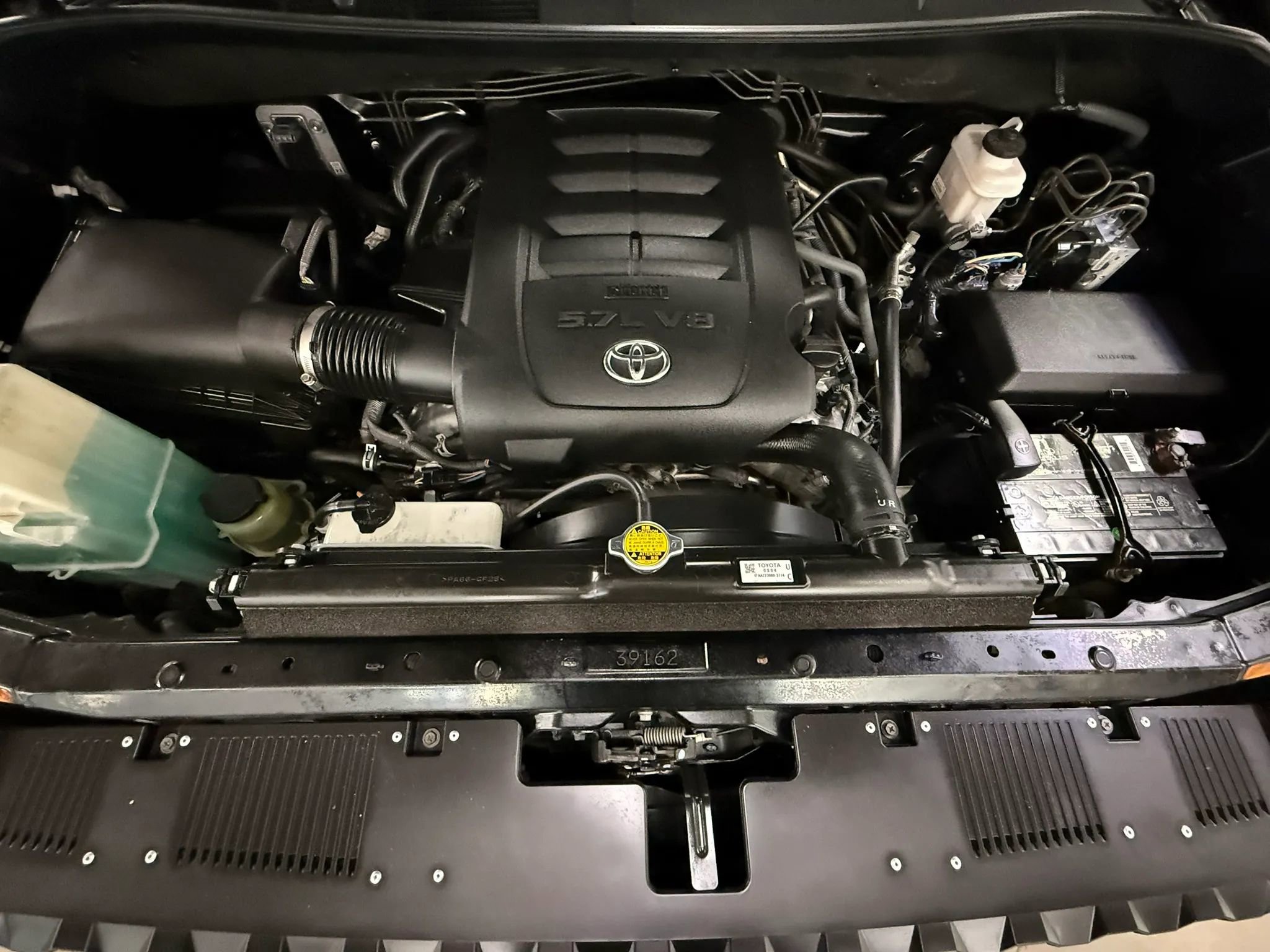 Used 2017 Toyota Tundra SR5 w/ SR5 Upgrade Package AWD/4WD image 31