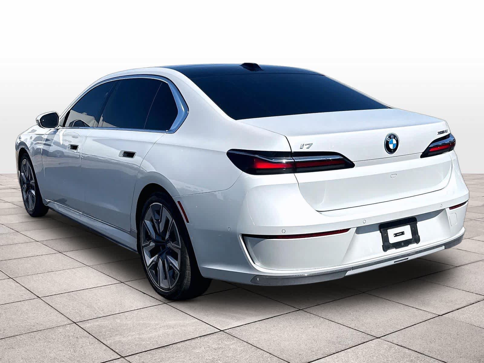 Used 2023 BMW i7 xDrive60 AWD/4WD image 7