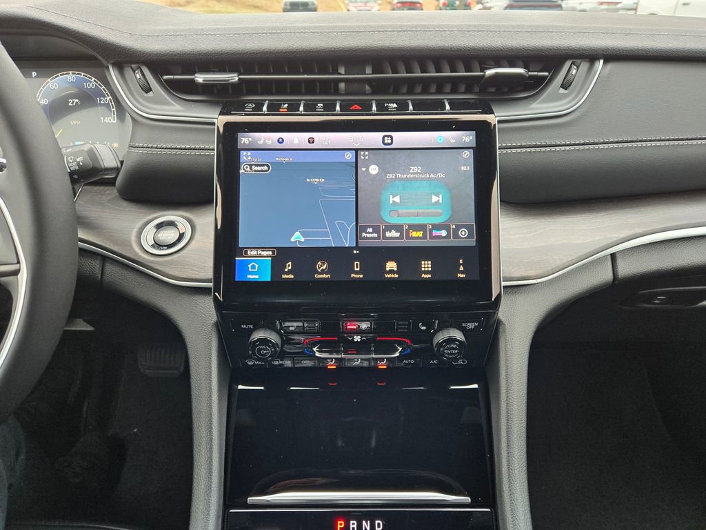 New 2025 Jeep Grand Cherokee Limited image 18