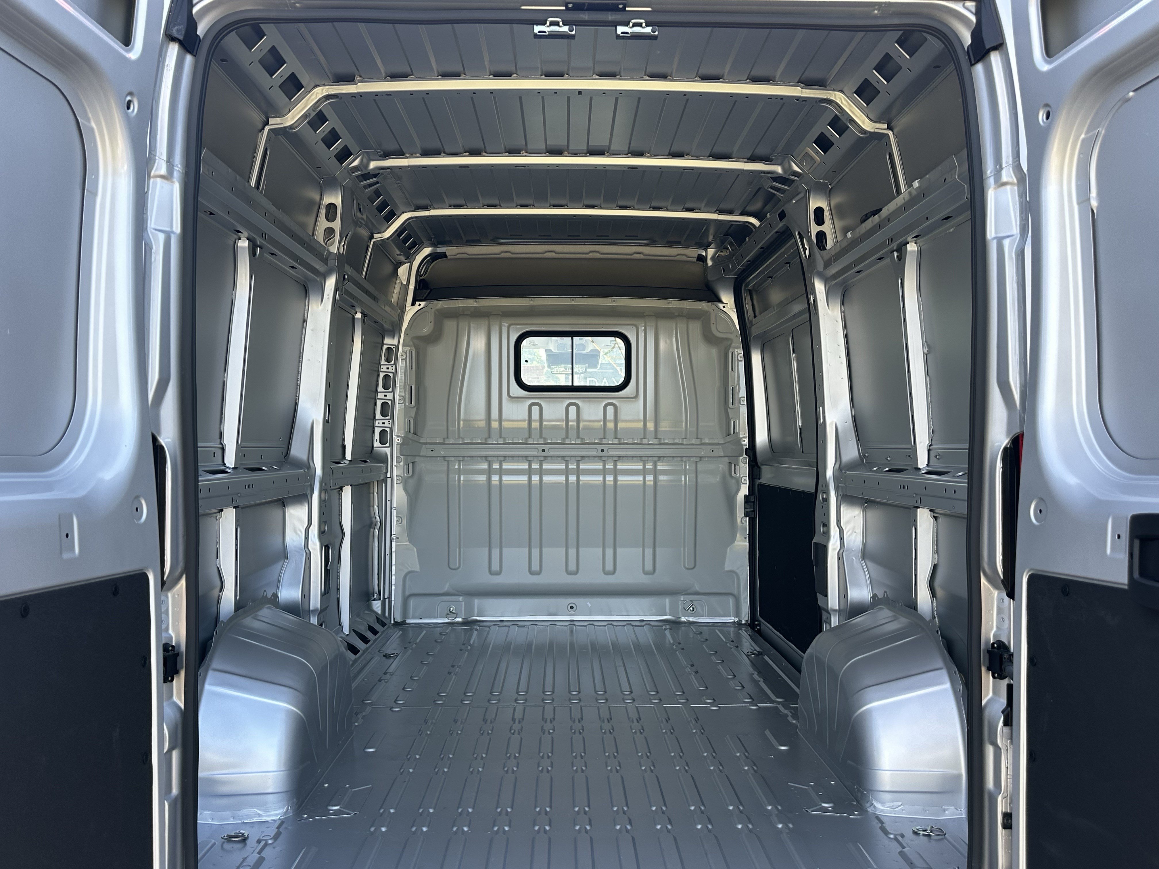 Used 2026 RAM ProMaster 1500 w/ Safety Group FWD image 18