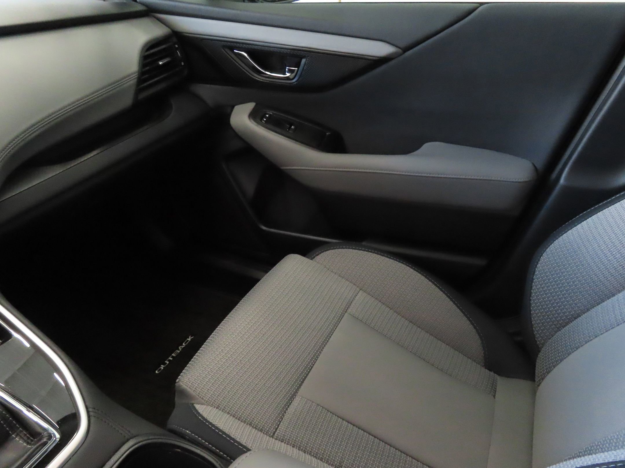 Certified 2025 Subaru Outback Premium w/ Popular Package #1 image 22