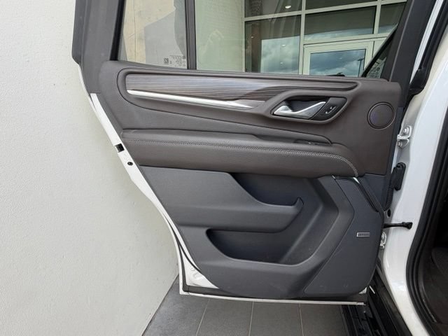 Used 2022 GMC Yukon Denali w/ Denali Premium Package RWD image 27