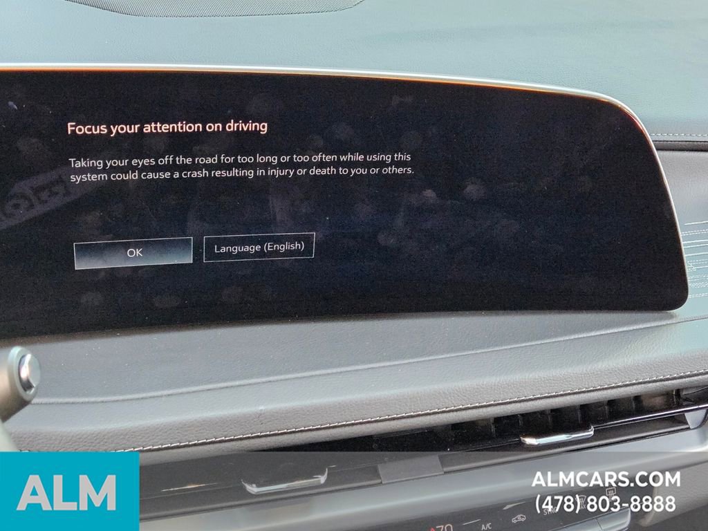 Used 2025 Cadillac XT4 Premium Luxury image 23