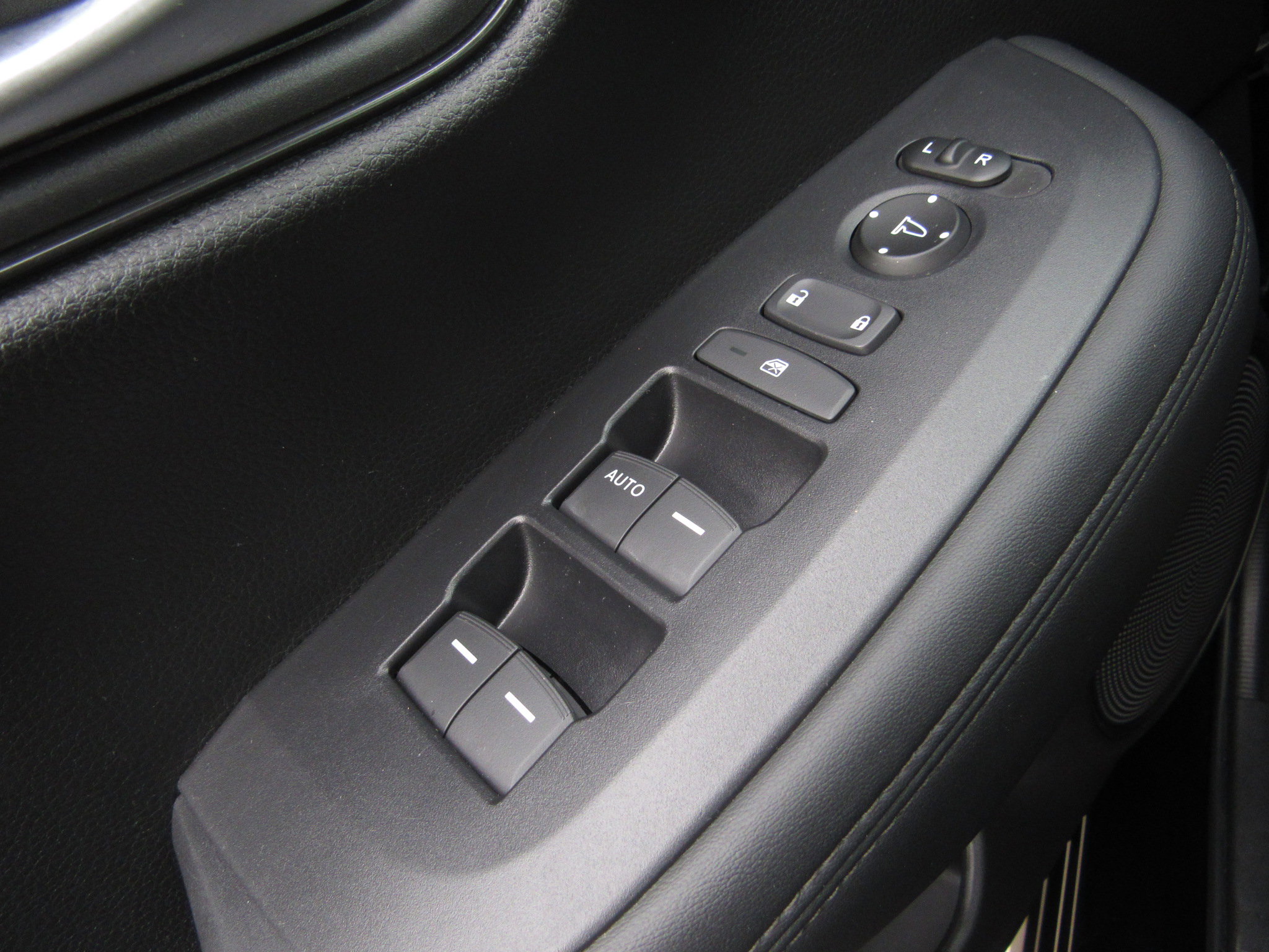 Used 2026 Honda HR-V LX image 20