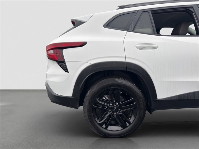 Used 2025 Chevrolet Trax ACTIV w/ Driver Confidence Package image 23