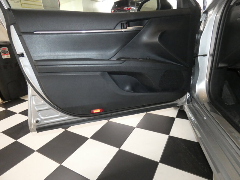 Used 2024 Toyota Camry SE image 18