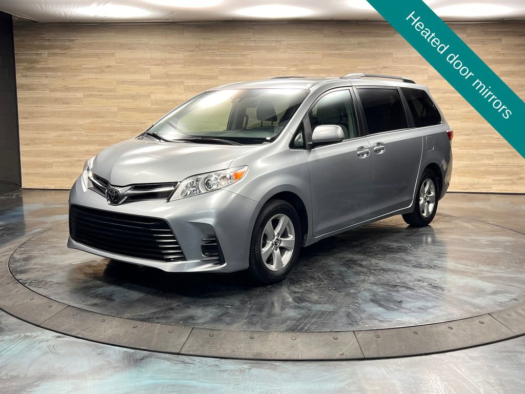 Used 2019 Toyota Sienna LE FWD image 5