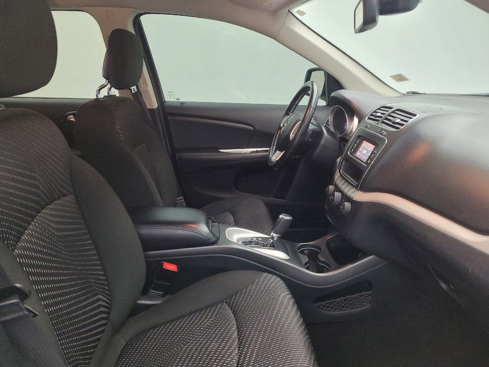 Used 2020 Dodge Journey SE w/ SE Popular Equipment Group FWD image 21