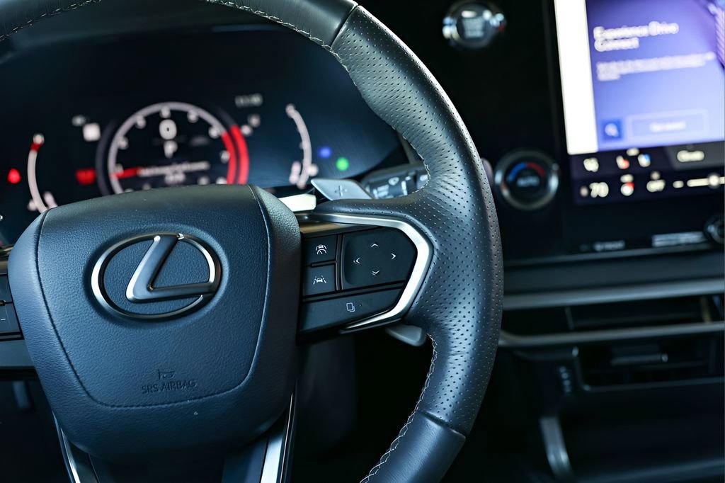 Used 2024 Lexus RX 350 F Sport w/ Technology Package AWD/4WD image 26