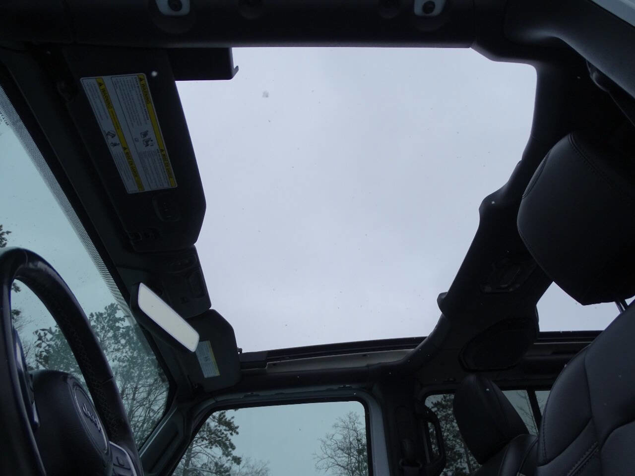 Used 2021 Jeep Wrangler Unlimited Sahara AWD/4WD image 14