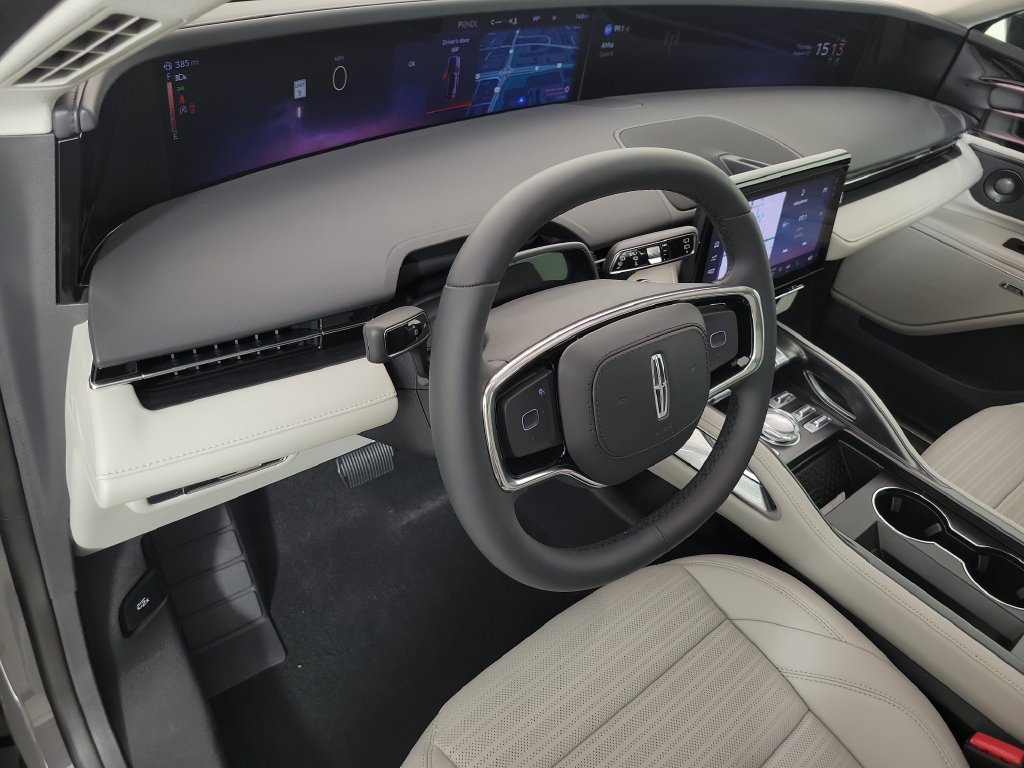 New 2026 Lincoln Nautilus Reserve w/ Jet Appearance Package AWD/4WD image 17