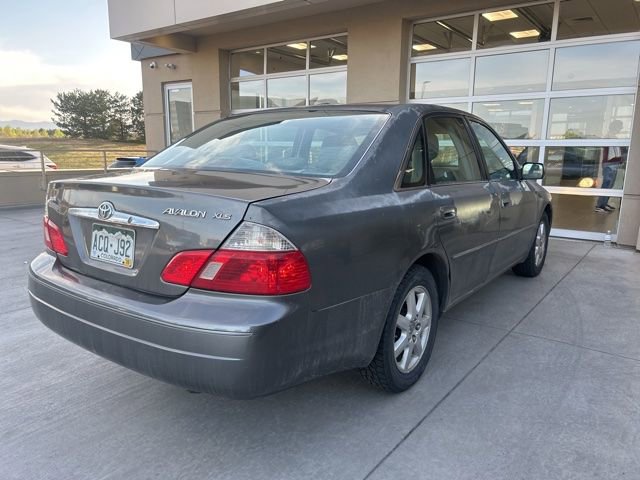 Used 2004 Toyota Avalon XLS FWD image 2