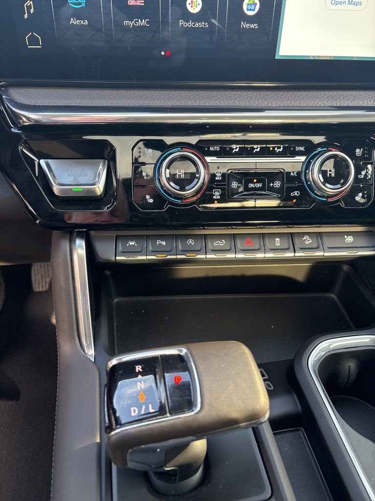 Used 2024 GMC Sierra 1500 Denali w/ Denali Reserve Package image 12