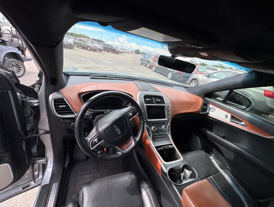 Used 2020 Lincoln Nautilus Black Label w/ Class II Trailer Tow Package AWD/4WD image 6