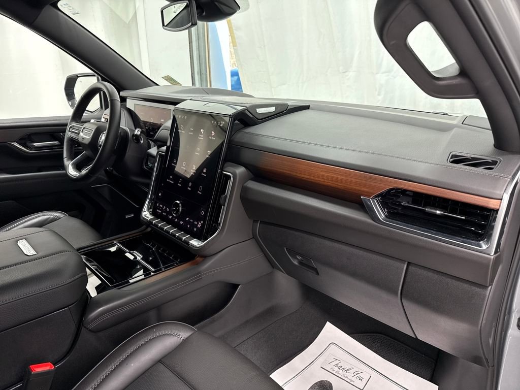 Used 2025 GMC Yukon Denali image 10