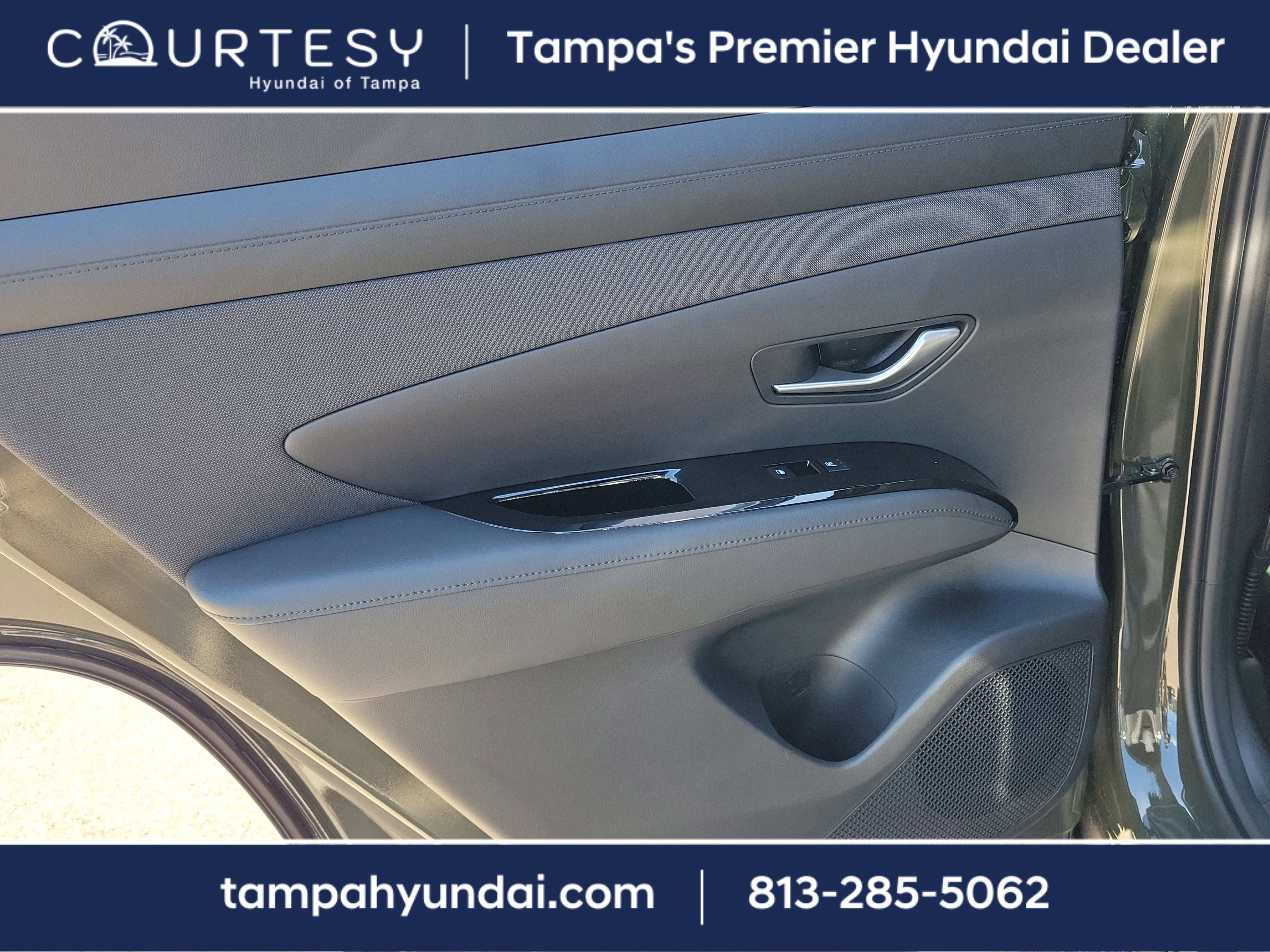 New 2025 Hyundai Tucson Limited image 11