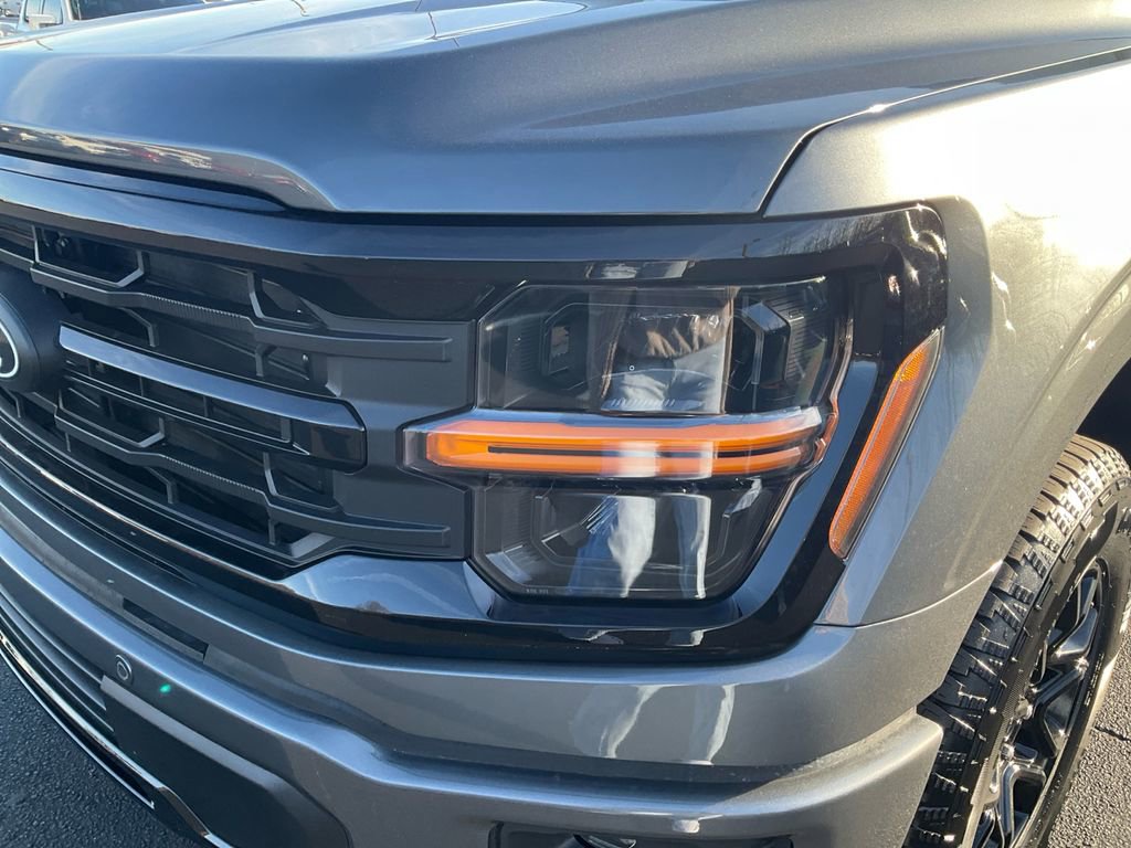 New 2026 Ford F150 XLT w/ Equipment Group 302A MID image 9