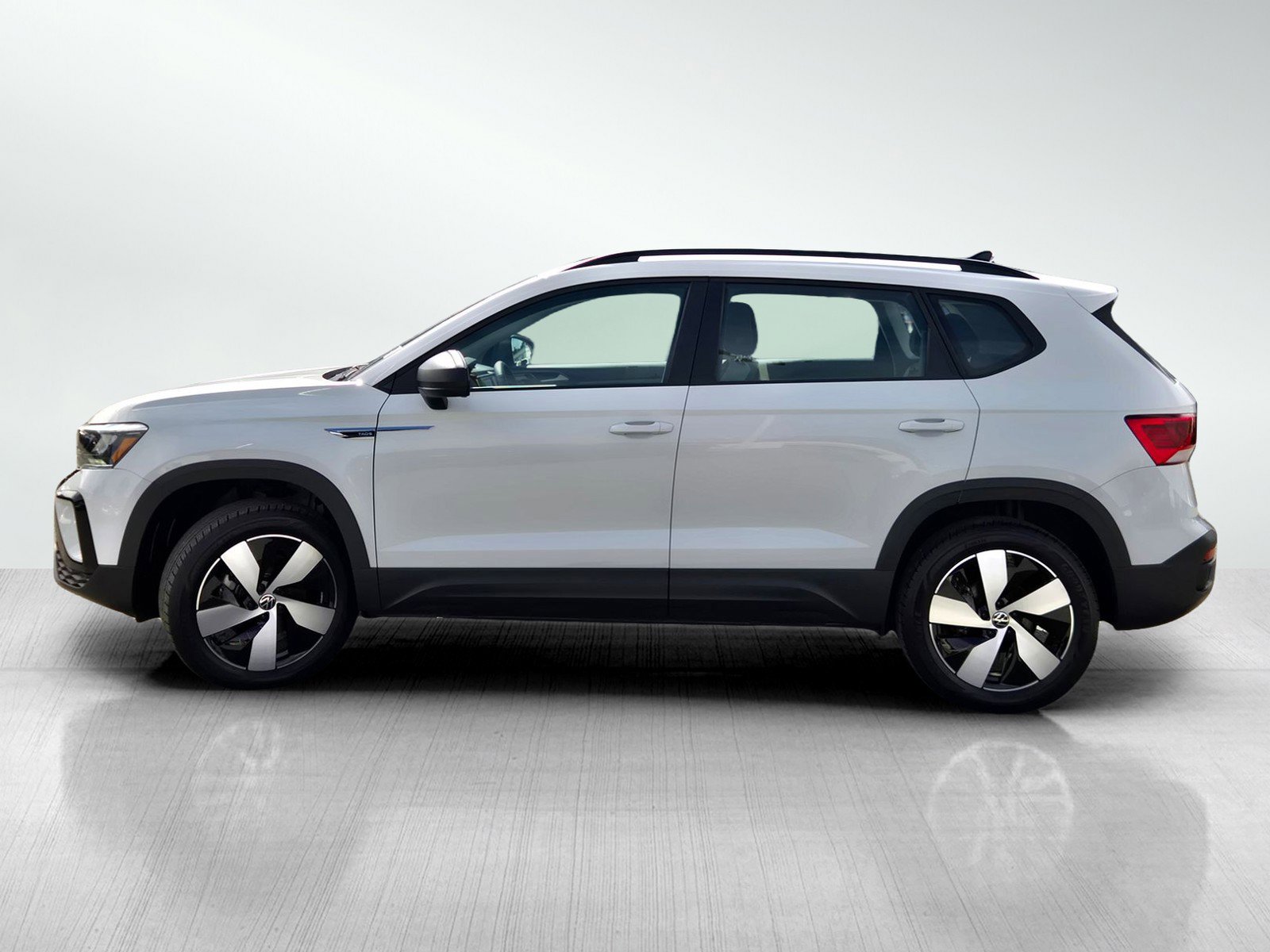Used 2024 Volkswagen Taos S AWD/4WD image 7