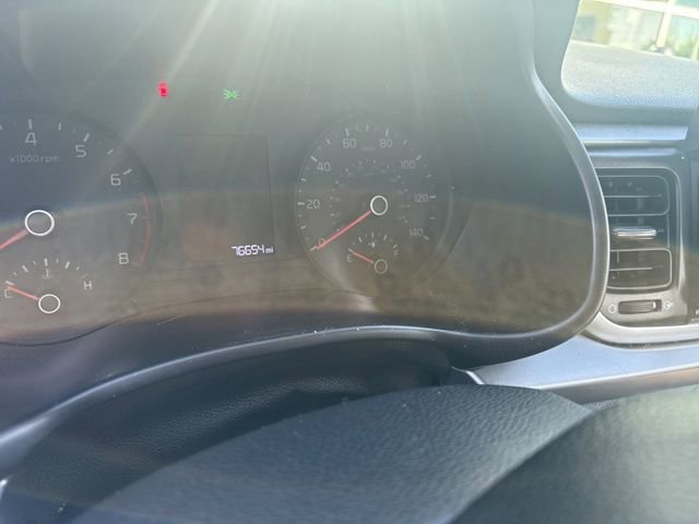 Used 2022 Kia Rio S FWD image 2