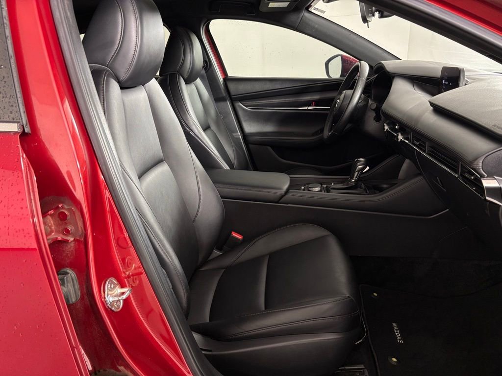 Used 2022 MAZDA MAZDA3 s image 42