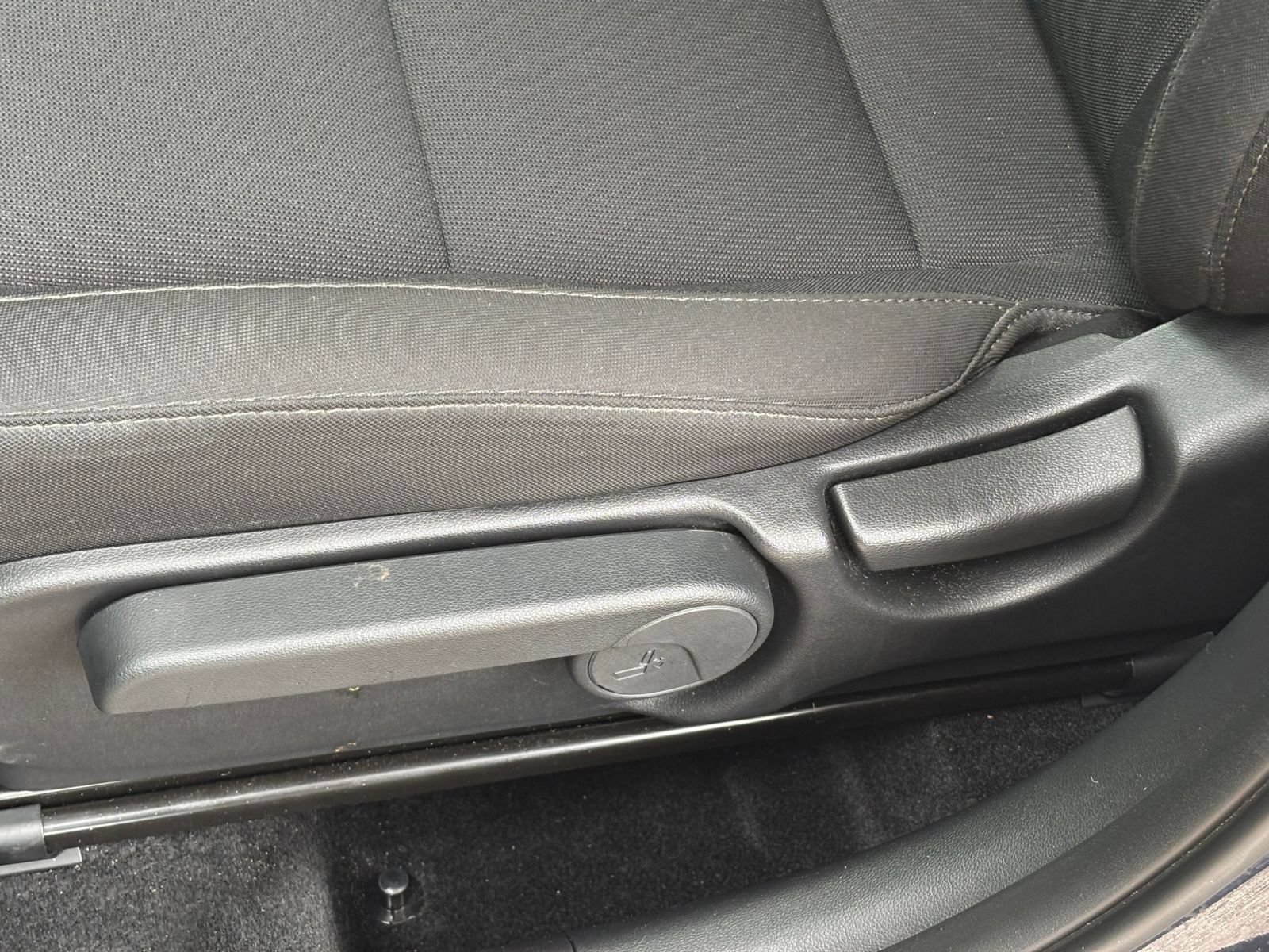 Used 2026 Hyundai Kona SEL Sport FWD image 22