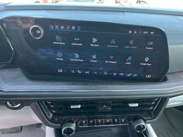 Used 2025 Chevrolet Suburban Premier RWD image 24
