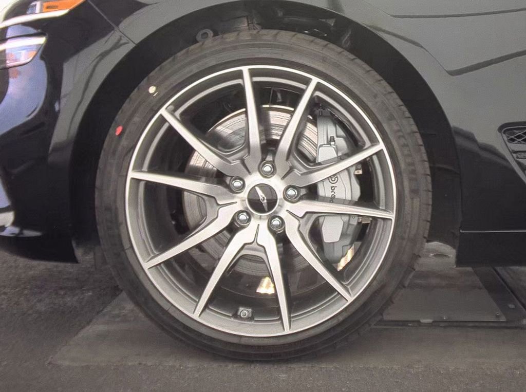 Used 2026 Genesis G70 2.5T RWD image 8