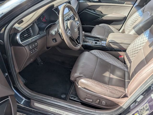 Used 2017 Kia Cadenza Limited w/ Paint Protection Package image 14