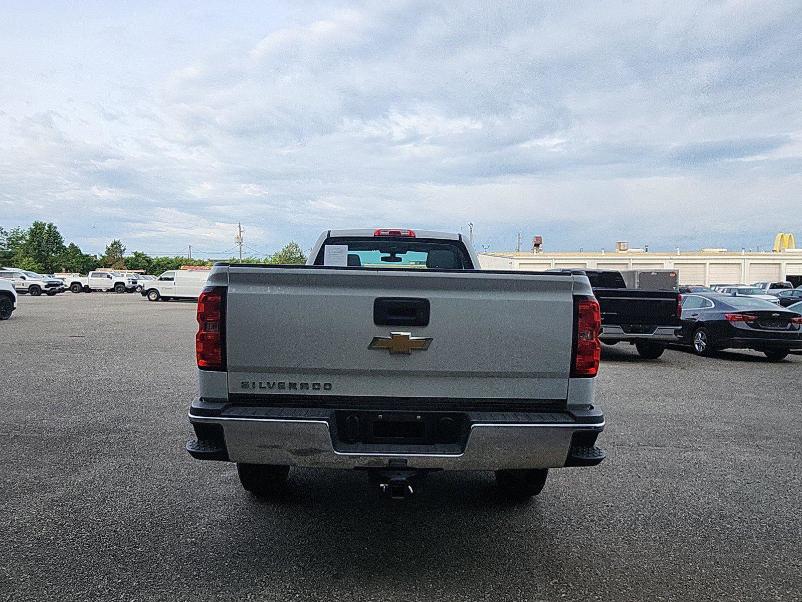 Used 2018 Chevrolet Silverado 2500 W/T w/ WT Fleet Convenience Package RWD image 4