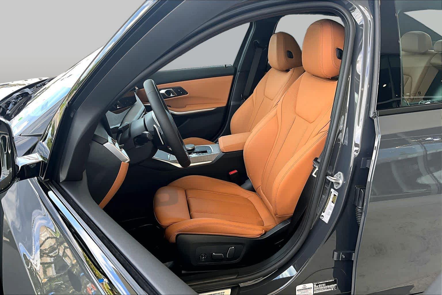 New 2026 BMW 330i Sedan w/ M Sport Package RWD image 9