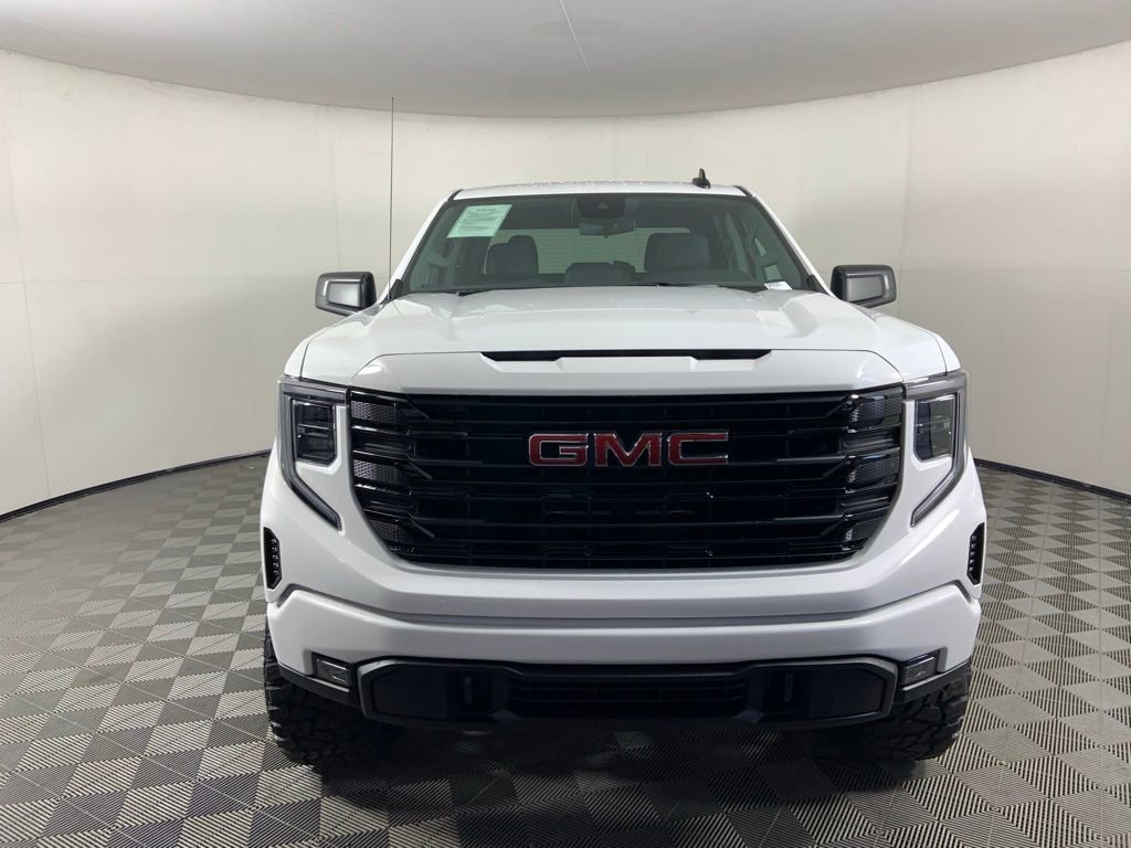 Used 2026 GMC Sierra 1500 Elevation image 4