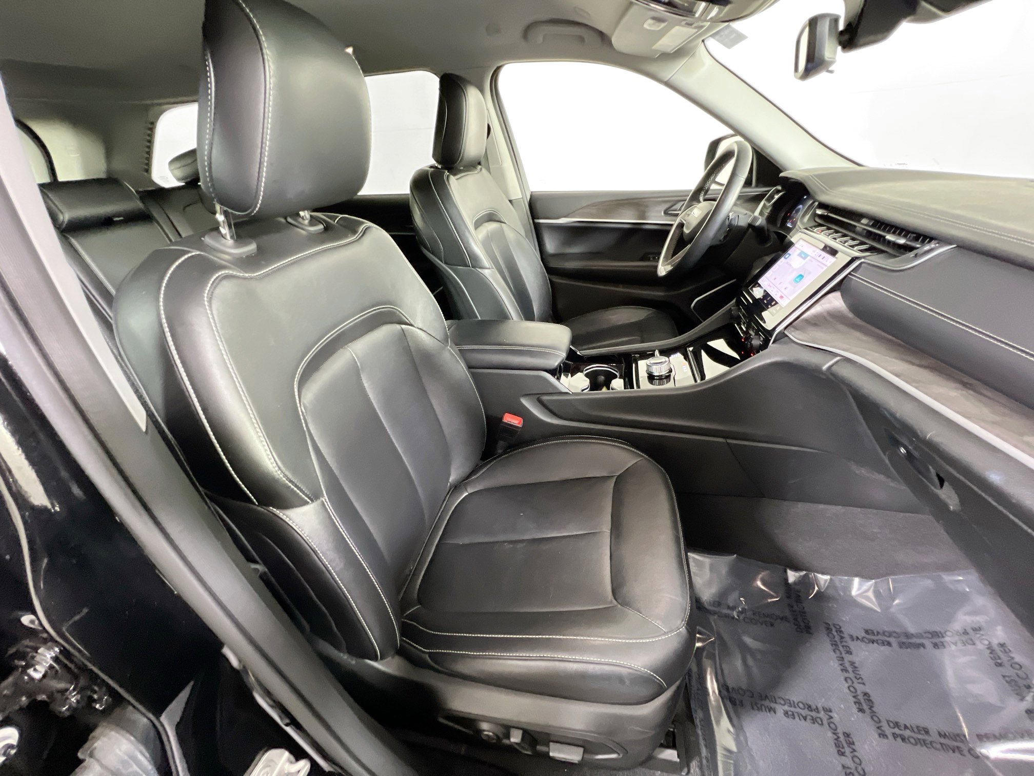 Used 2022 Jeep Grand Cherokee Limited image 26