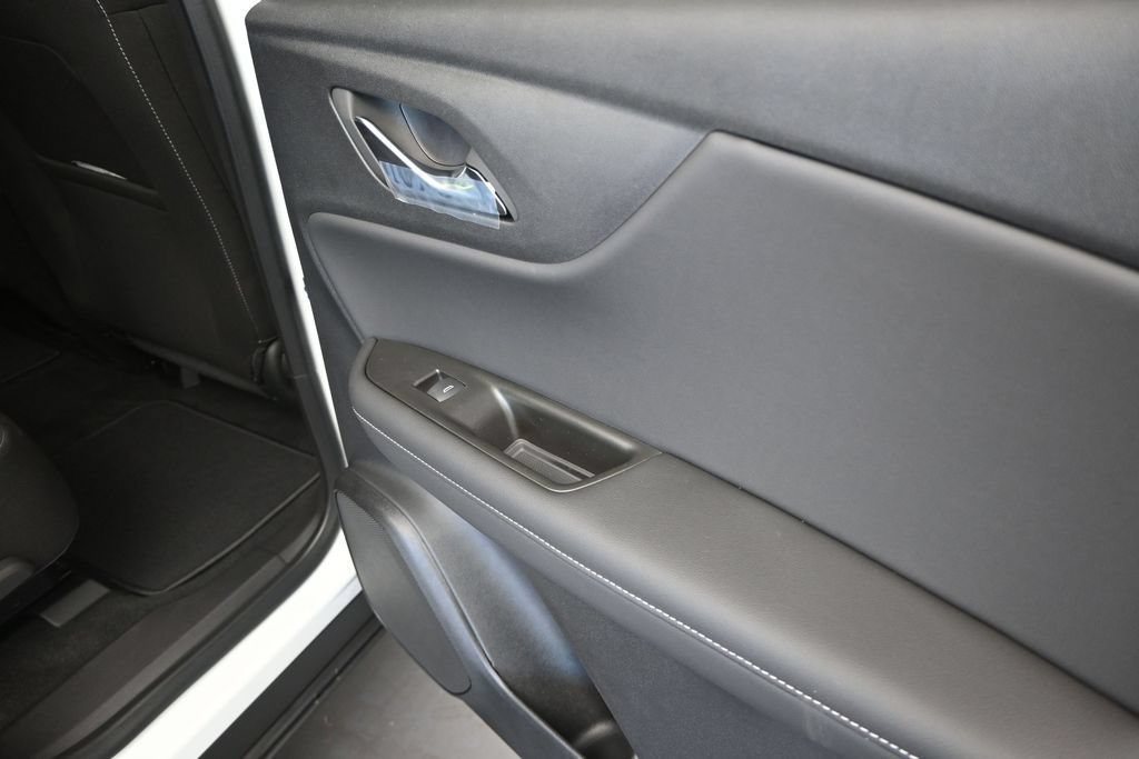 New 2026 Chevrolet Blazer LT w/ Convenience Package FWD image 21