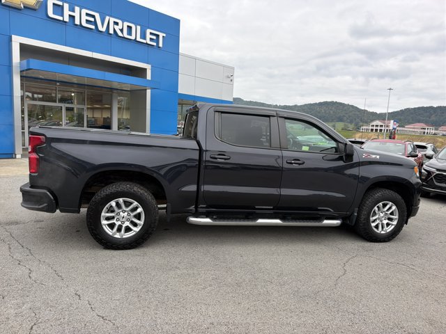 Used 2024 Chevrolet Silverado 1500 RST w/ Z71 Off-Road Package AWD/4WD image 3