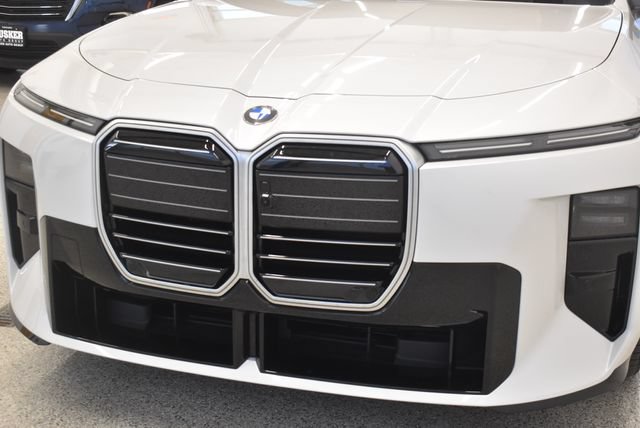 New 2027 BMW 740i xDrive w/ M Sport Package AWD/4WD image 14