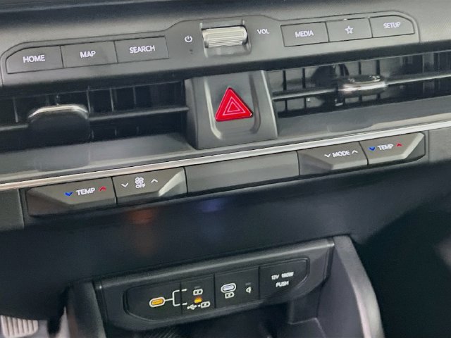 Certified 2025 Kia K4 EX FWD image 15