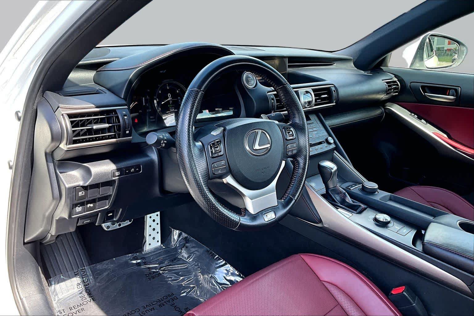 Used 2020 Lexus IS 350 F Sport w/ F Sport Package AWD/4WD image 18