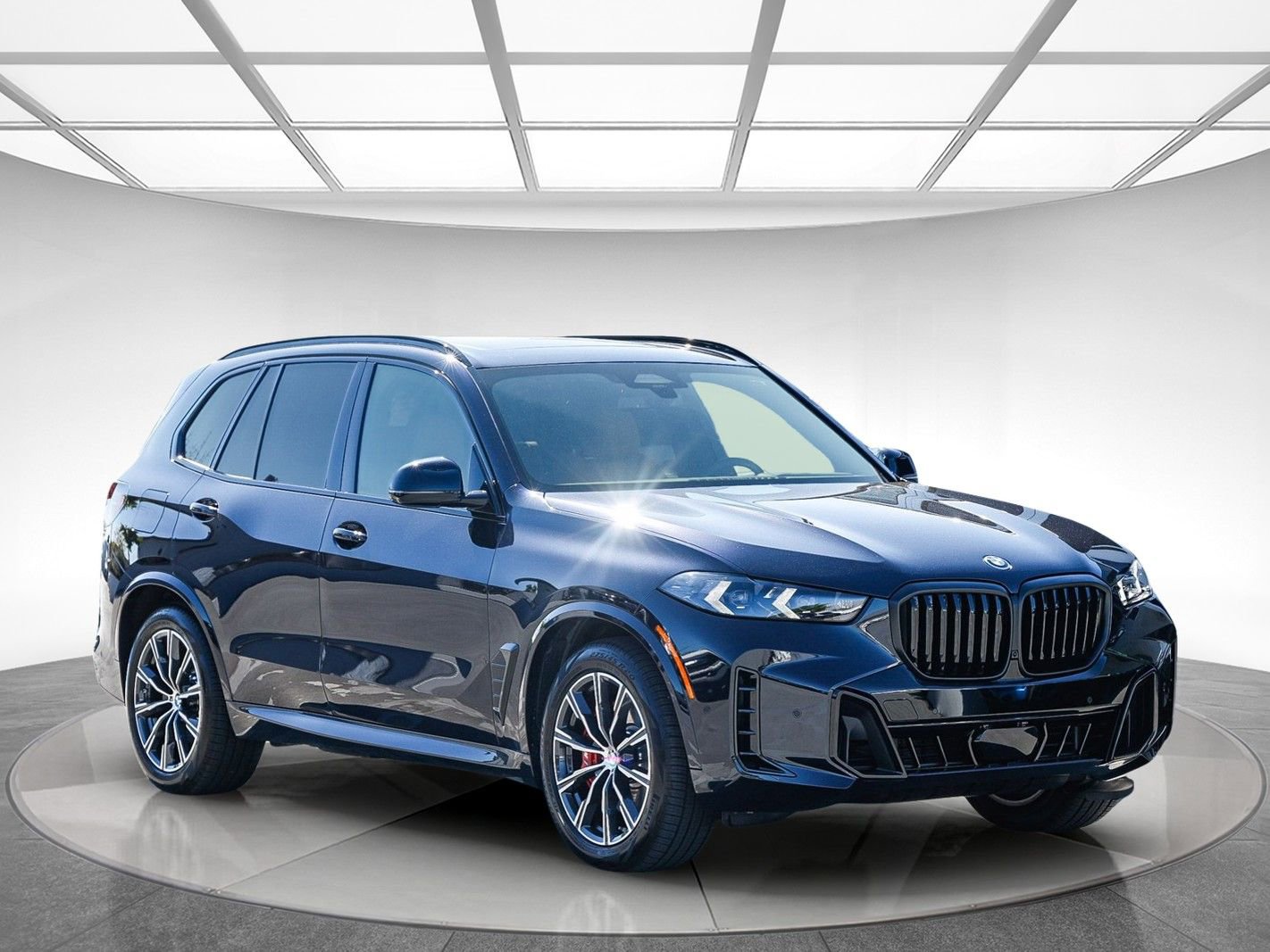 Used 2026 BMW X5 xDrive50e w/ M Sport Package image 5