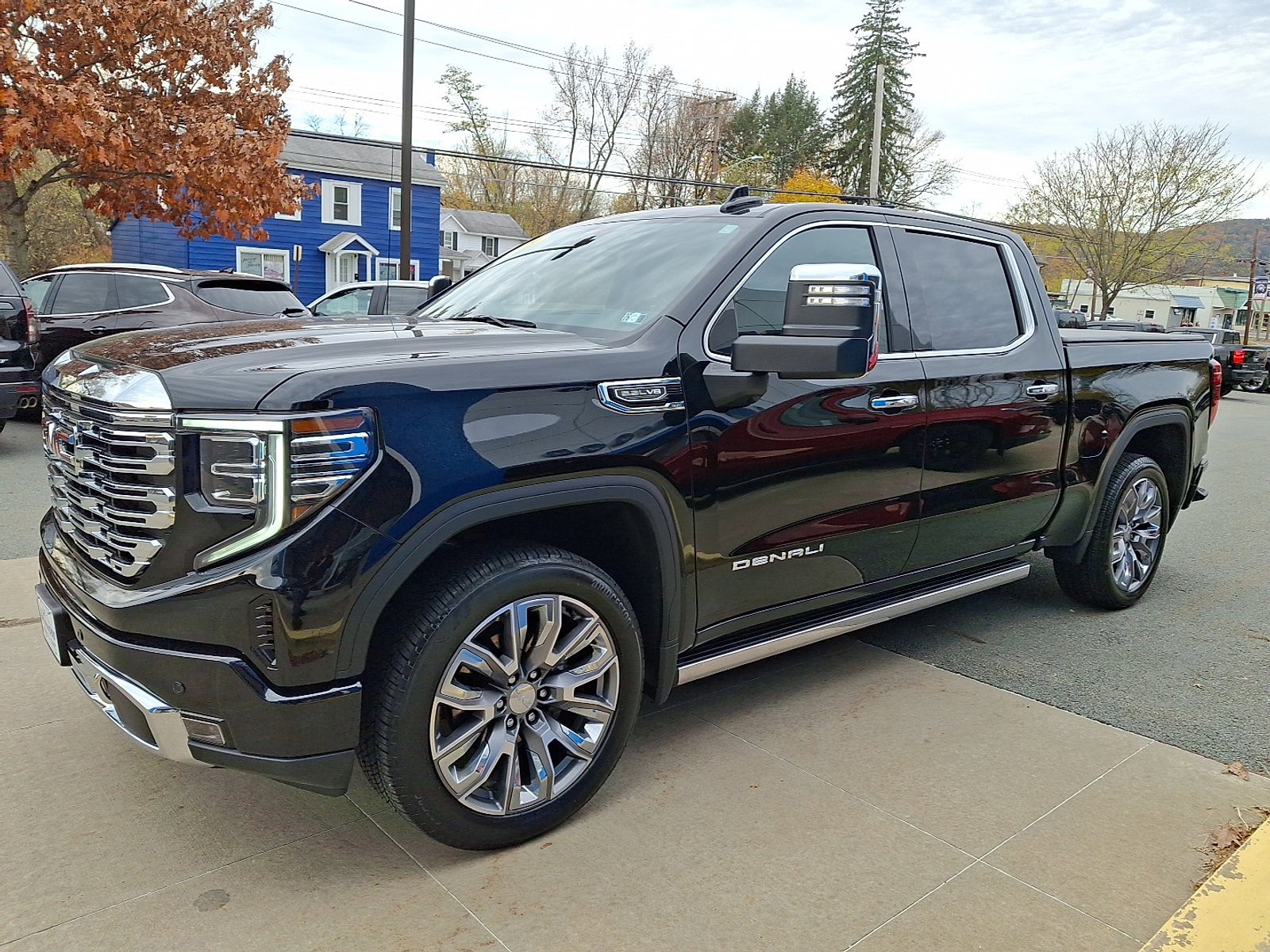 Used 2024 GMC Sierra 1500 Denali w/ Denali Reserve Package image 3