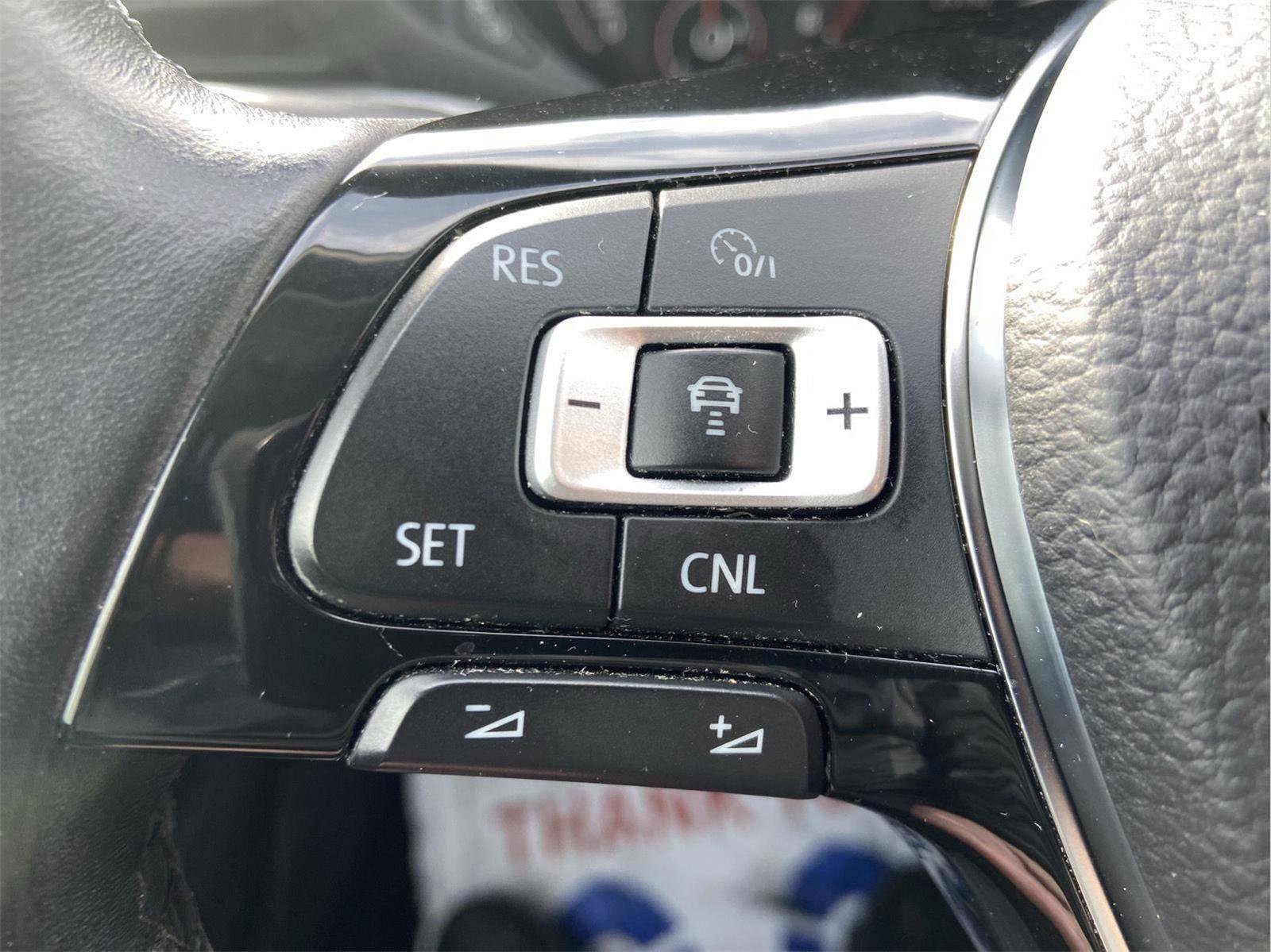 Used 2020 Volkswagen Passat 2.0T SE image 24