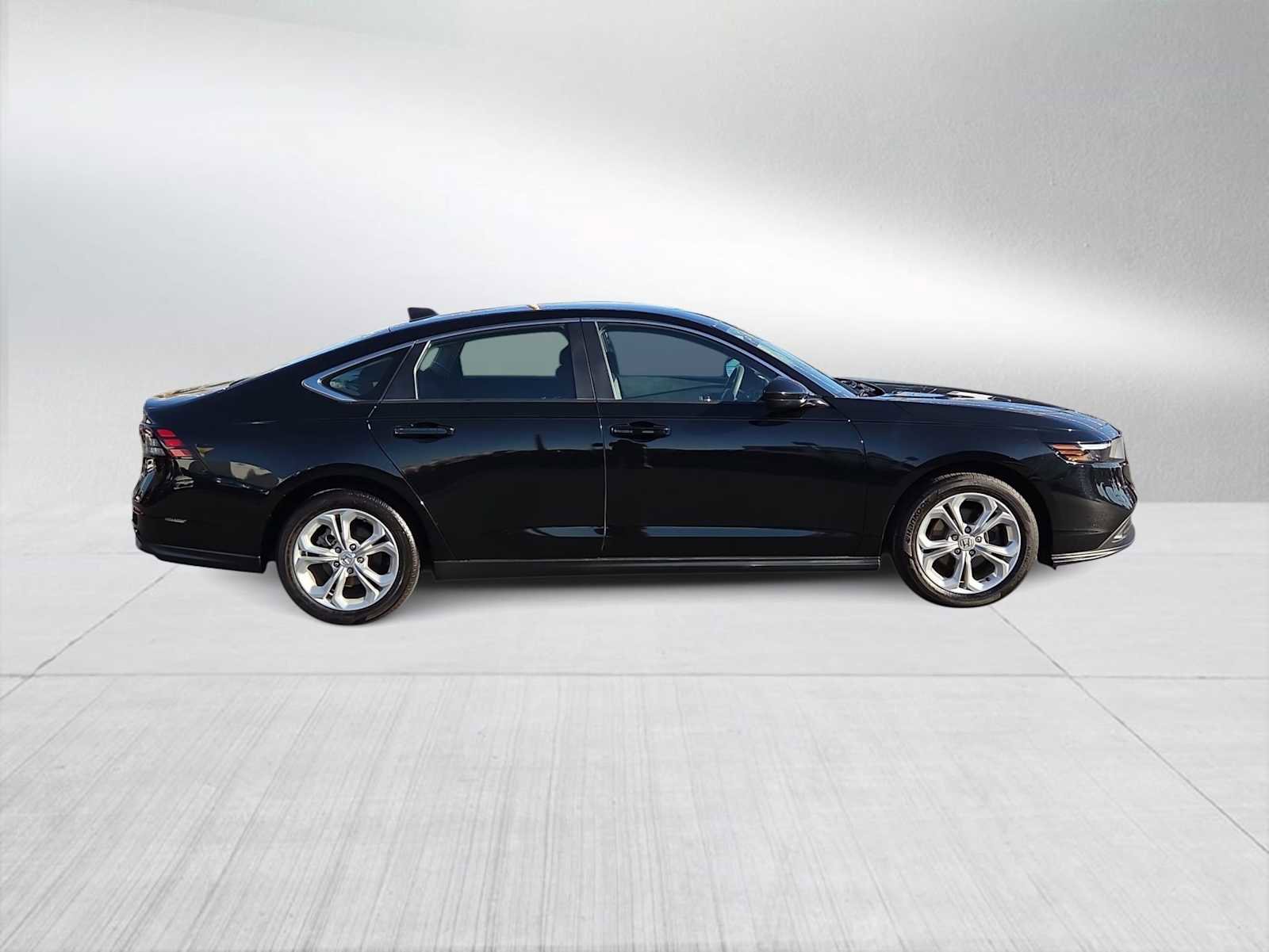 Used 2024 Honda Accord LX image 9