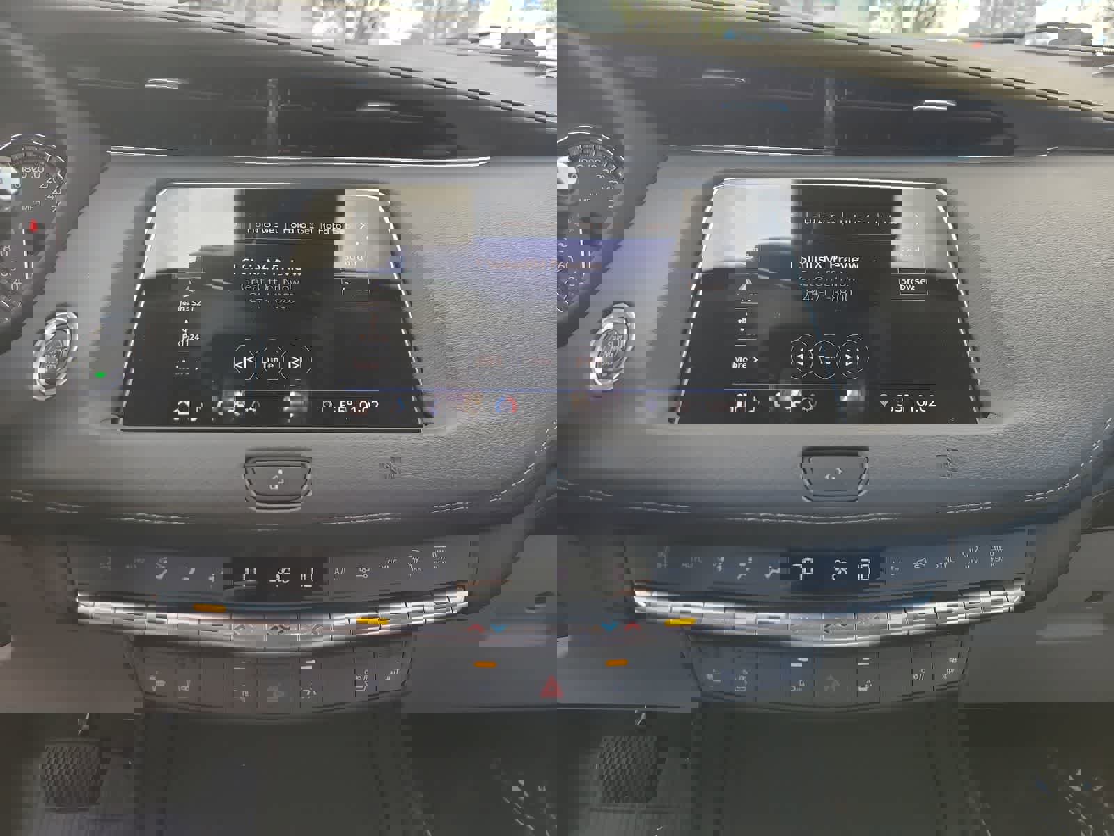 Used 2019 Cadillac XT4 Premium Luxury w/ Technology Package image 24