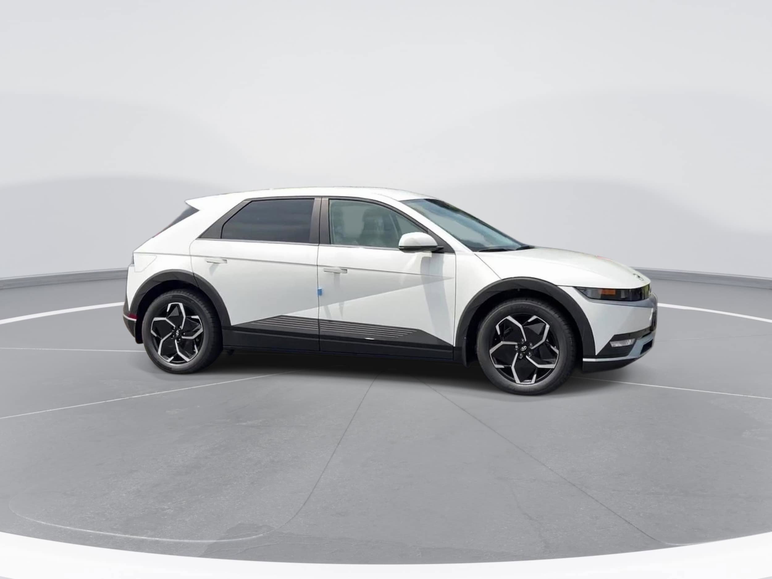 Used 2023 Hyundai Ioniq 5 SEL AWD/4WD image 4