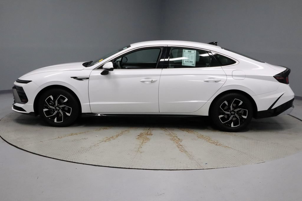 Certified 2025 Hyundai Sonata SEL FWD image 10